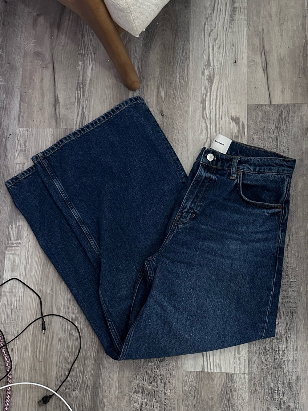 Reformation Eden Mid Rise Wide Leg Jeans Size 27 - Picture 6 of 10
